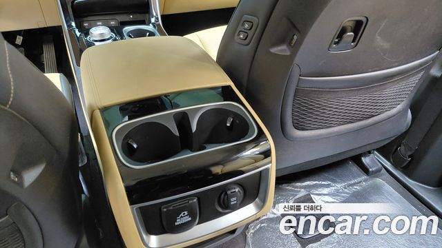 Kia Carnival (IV) Gasoline 9-Seater Signature 2023 — фото 28