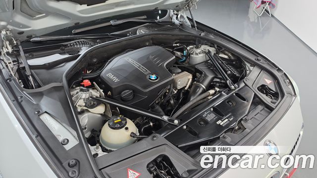 BMW 5 Series (F10) 528i xDrive Luxury 2015 — фото 6