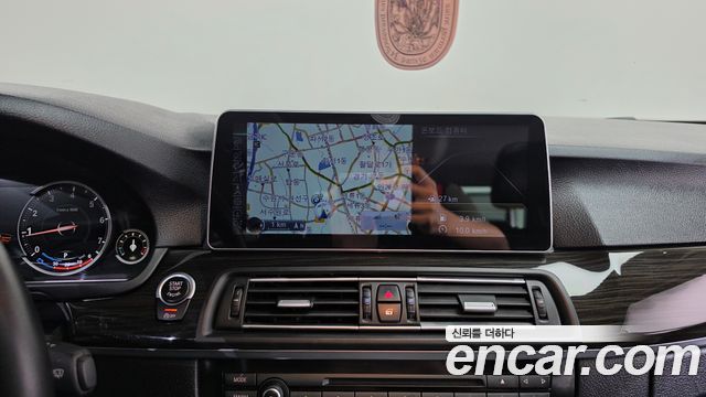 BMW 5 Series (F10) 528i xDrive Luxury 2015 — фото 12
