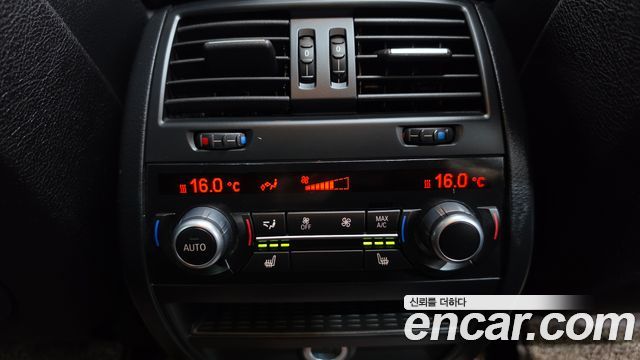BMW 5 Series (F10) 528i xDrive Luxury 2015 — фото 17