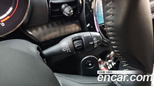 MINI Cooper S Clubman JCW 2nd Gen 2023 — фото 17