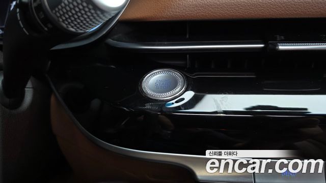Genesis G80 (RG3) Gasoline 2.5 Turbo AWD 2022 — фото 38