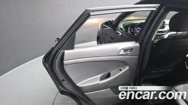Hyundai Tucson Diesel 2.0 2WD Modern 2019 — фото 25