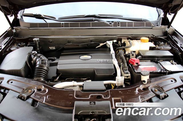 Chevrolet Captiva 4WD LTZ 2015 — фото 15