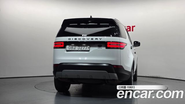 Land Rover Discovery 5 3.0 TD6 HSE 2018 — фото 4