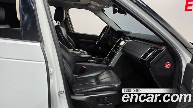 Land Rover Discovery 5 3.0 TD6 HSE 2018 — фото 26