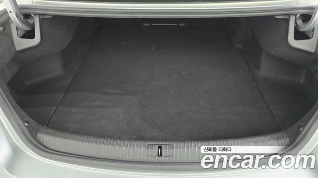Renault Korea SM6 2.0 LPe SE (Rental car) 2019 — фото 15