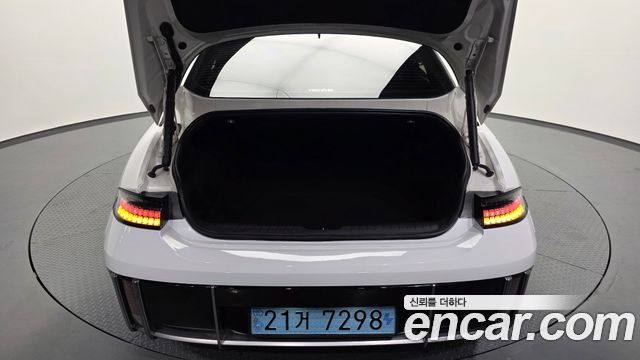 Hyundai Ioniq 6 Long Range Exclusive + 2023 — фото 24