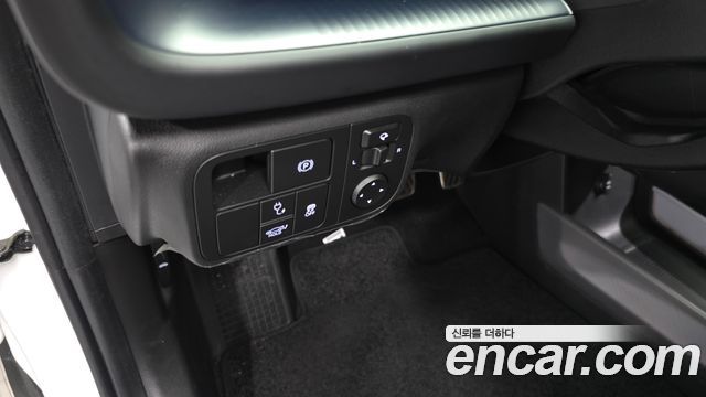 Hyundai Ioniq 6 Long Range Exclusive + 2023 — фото 33