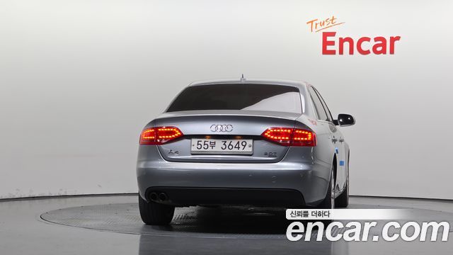 Audi A4 2.0 TFSI Quattro B8 2011 — фото 4