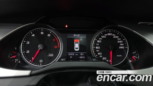 Audi A4 2.0 TFSI Quattro B8 2011 — фото 8