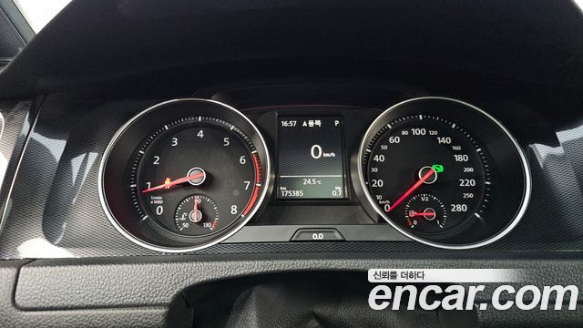 Volkswagen Golf (VII) 2.0 GTI Extreme Edition 2016 — фото 8