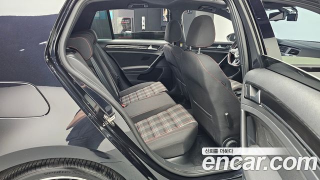 Volkswagen Golf (VII) 2.0 GTI Extreme Edition 2016 — фото 15