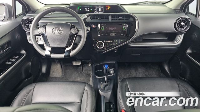 Toyota Prius C 1.5 2019 — фото 7