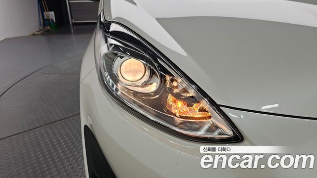 Toyota Prius C 1.5 2019 — фото 22