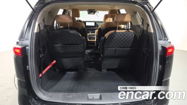 Kia Carnival (IV) Diesel 9-Seater Prestige 2023 — фото 18