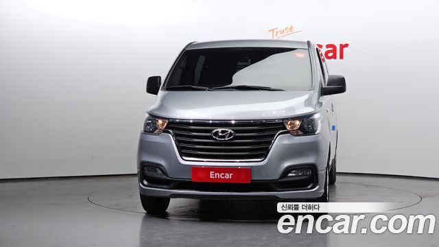 Hyundai Grand Starex Van 5-Seater Smart 2021 — фото 3