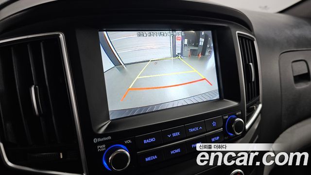Hyundai Grand Starex Van 5-Seater Smart 2021 — фото 14