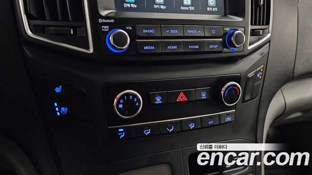 Hyundai Grand Starex Van 5-Seater Smart 2021 — фото 18