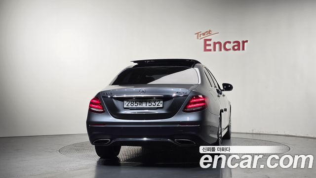 Mercedes-Benz E-Class (W213) E350 4MATIC AMG Line 2019 — фото 4