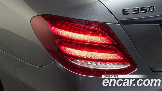 Mercedes-Benz E-Class (W213) E350 4MATIC AMG Line 2019 — фото 23