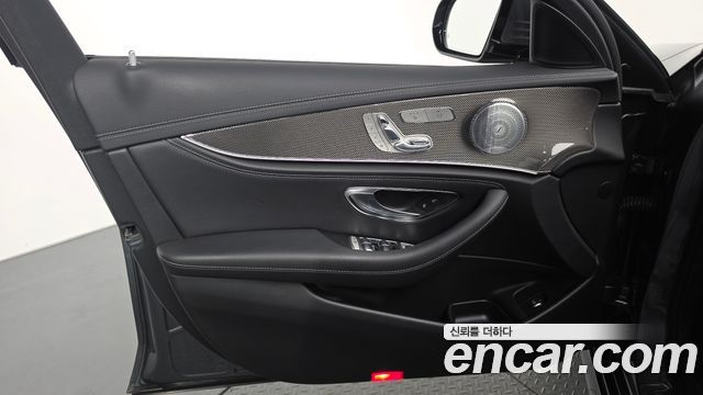 Mercedes-Benz E-Class (W213) E350 4MATIC AMG Line 2019 — фото 24