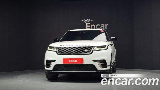 Land Rover Range Rover Velar 2.0 D240 R-Dynamic SE 2019 — фото 3