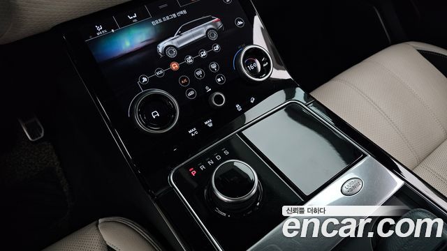Land Rover Range Rover Velar 2.0 D240 R-Dynamic SE 2019 — фото 9