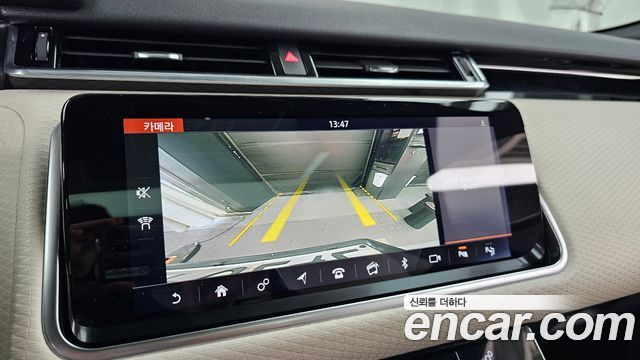 Land Rover Range Rover Velar 2.0 D240 R-Dynamic SE 2019 — фото 15