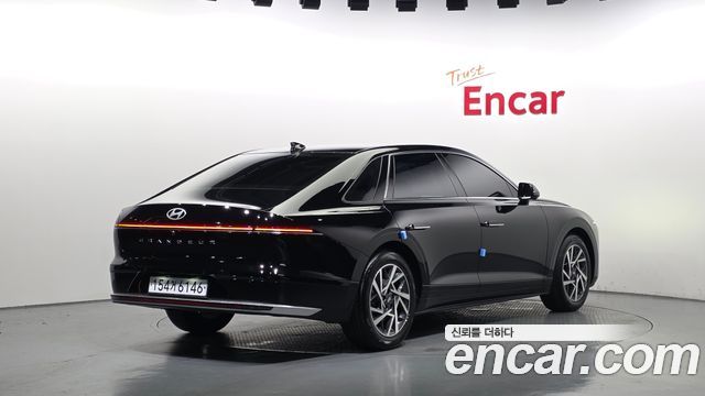 Hyundai Grandeur (GN7) 2,5 Gasoline 2WD Exclusive 2023 — фото 2