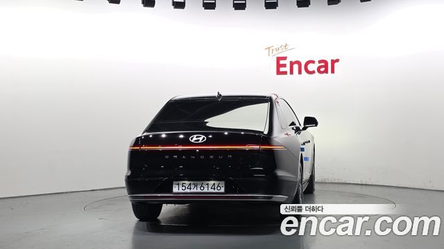 Hyundai Grandeur (GN7) 2,5 Gasoline 2WD Exclusive 2023 — фото 4