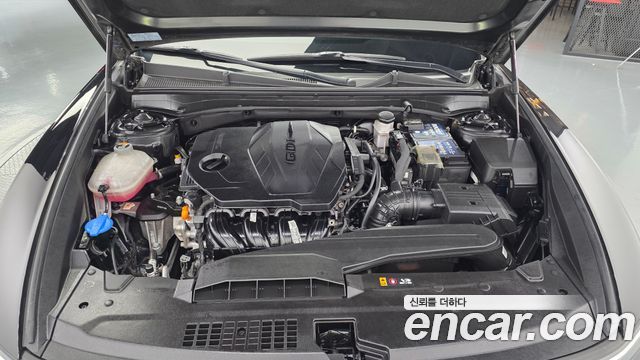 Hyundai Grandeur (GN7) 2,5 Gasoline 2WD Exclusive 2023 — фото 6