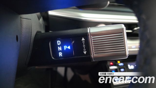 Hyundai Grandeur (GN7) 2,5 Gasoline 2WD Exclusive 2023 — фото 9