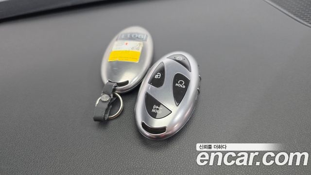 Hyundai Grandeur (GN7) 2,5 Gasoline 2WD Exclusive 2023 — фото 16