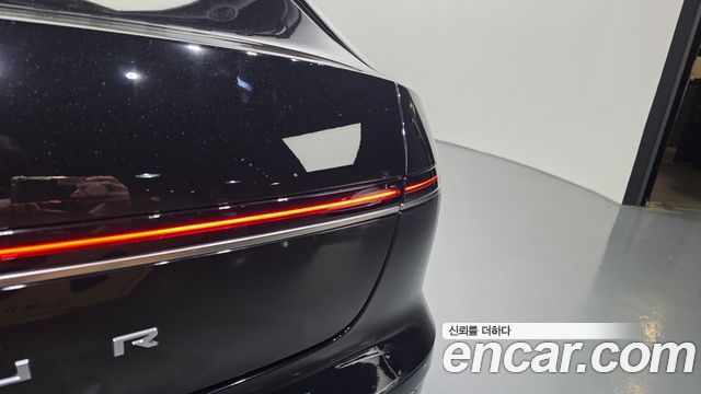 Hyundai Grandeur (GN7) 2,5 Gasoline 2WD Exclusive 2023 — фото 23