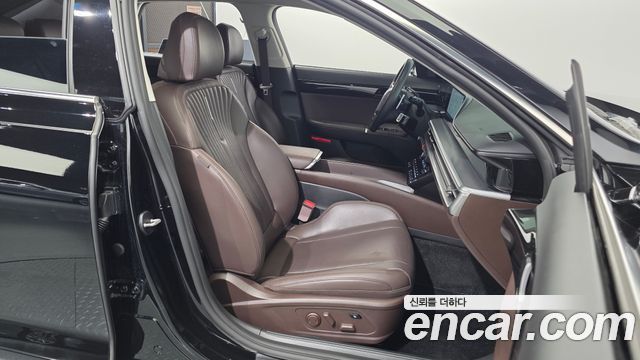 Hyundai Grandeur (GN7) 2,5 Gasoline 2WD Exclusive 2023 — фото 26
