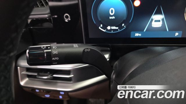 Hyundai Grandeur (GN7) 2,5 Gasoline 2WD Exclusive 2023 — фото 30