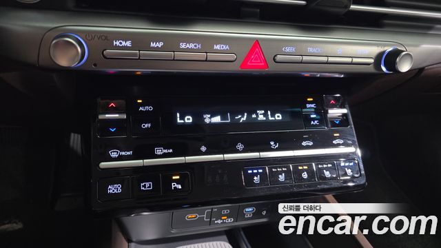 Hyundai Grandeur (GN7) 2,5 Gasoline 2WD Exclusive 2023 — фото 32