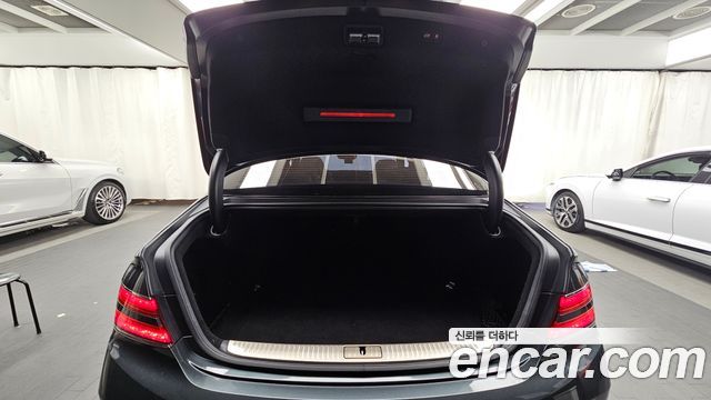 Genesis G90 3.8 AWD Prestige 2019 — фото 20
