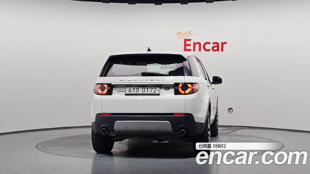 Land Rover Discovery Sport 2.0 TD4 HSE Luxury 2017 — фото 4