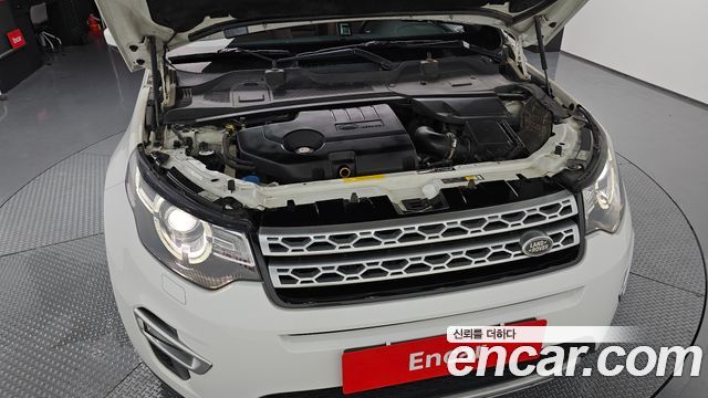 Land Rover Discovery Sport 2.0 TD4 HSE Luxury 2017 — фото 6