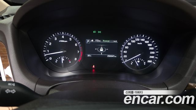 Genesis G80 3.3 GDI AWD Luxury 2017 — фото 8