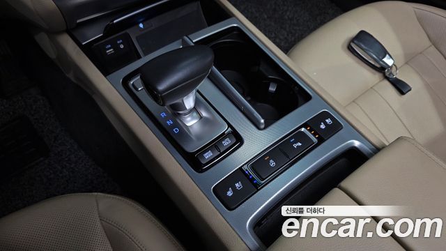 Genesis G80 3.3 GDI AWD Luxury 2017 — фото 9