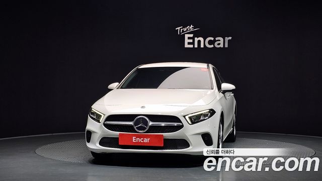 Mercedes-Benz A-Class (W177) A220 Sedan 2020 — фото 3