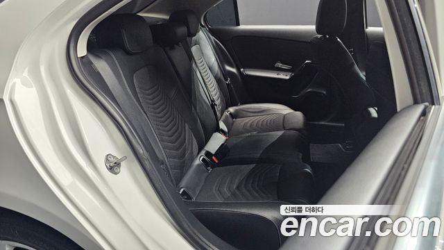 Mercedes-Benz A-Class (W177) A220 Sedan 2020 — фото 11