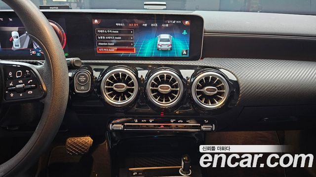Mercedes-Benz A-Class (W177) A220 Sedan 2020 — фото 14