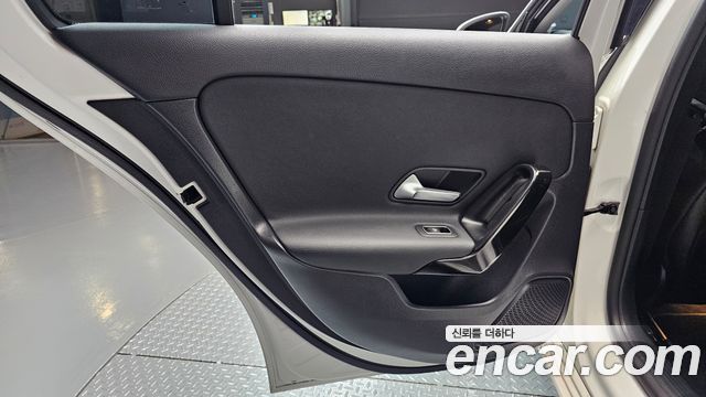 Mercedes-Benz A-Class (W177) A220 Sedan 2020 — фото 25