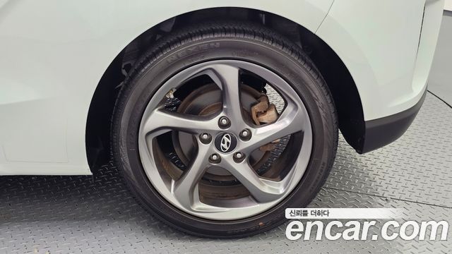 Hyundai Veloster (JS) 1.4 Turbo Modern 2020 — фото 21