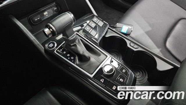 Kia Sportage (V) Diesel 2.0 2WD Trendy 2022 — фото 9