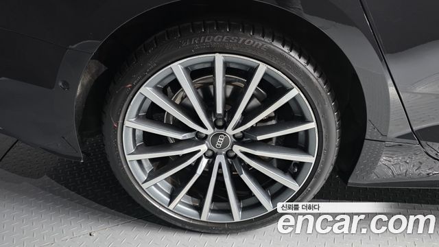 Audi A5 (F5) 40 TFSI Quattro Premium Sportback 2023 — фото 5